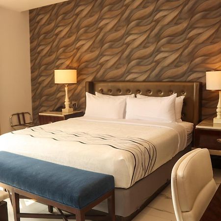 Hotel Grand One Plaza Tijuana Eksteriør billede
