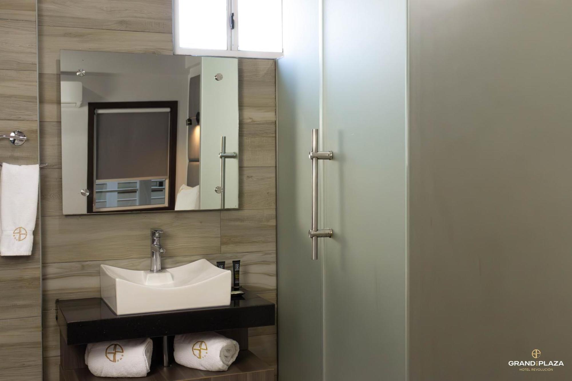Hotel Grand One Plaza Tijuana Eksteriør billede
