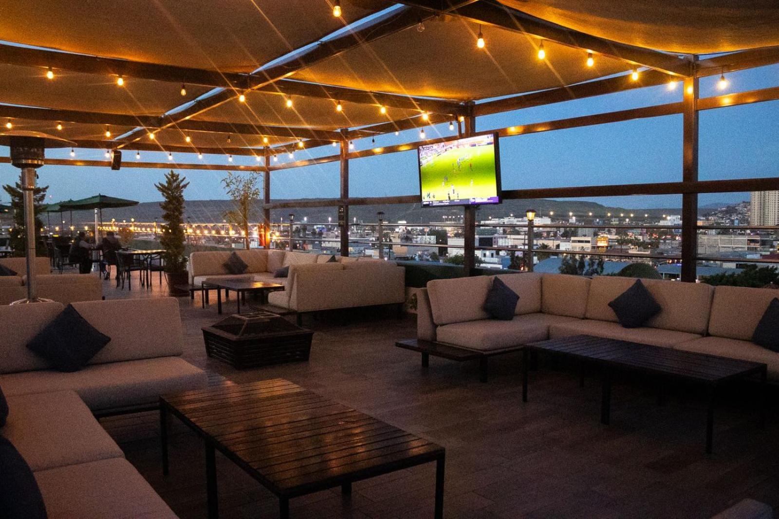 Hotel Grand One Plaza Tijuana Eksteriør billede