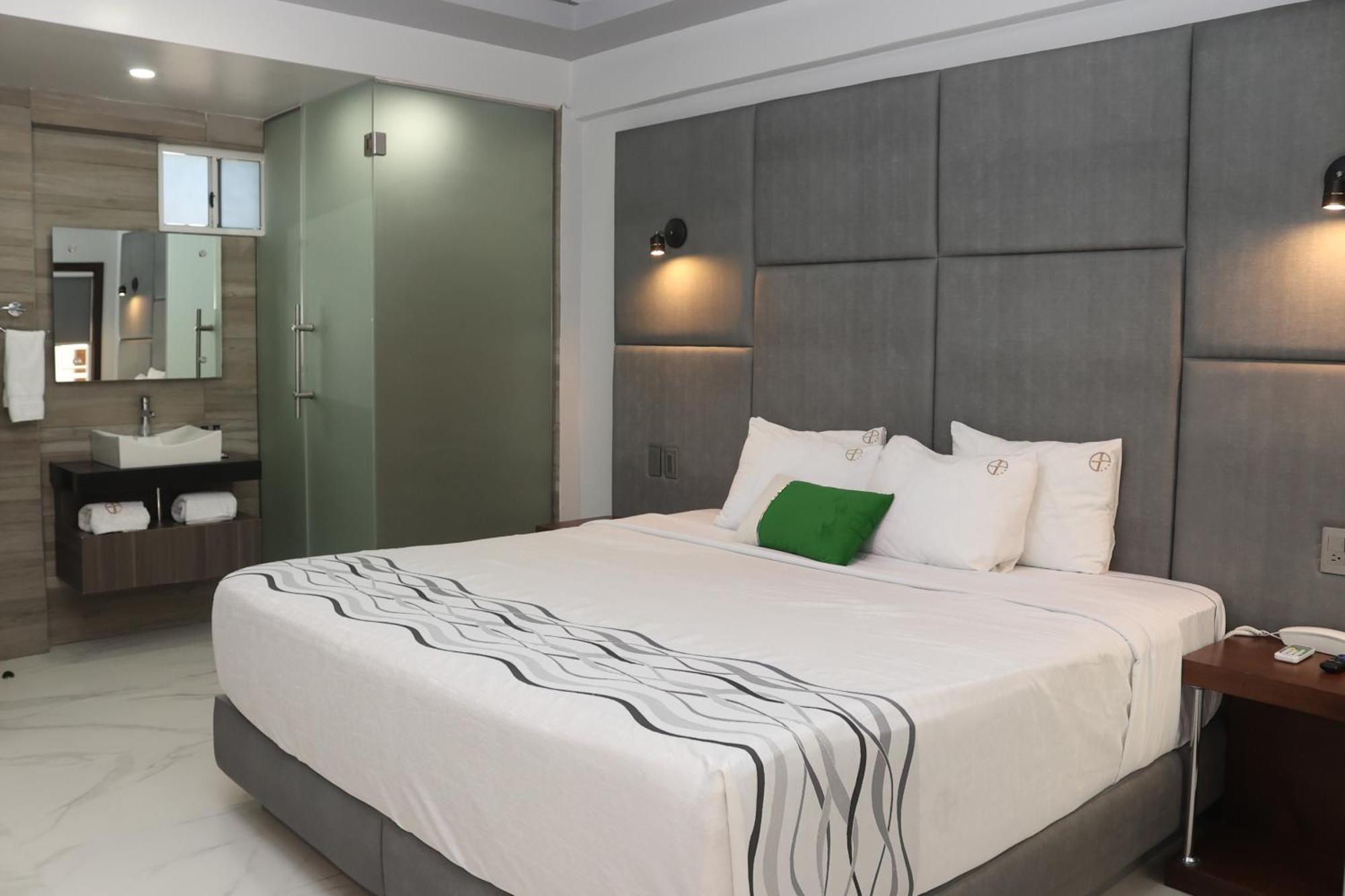 Hotel Grand One Plaza Tijuana Eksteriør billede